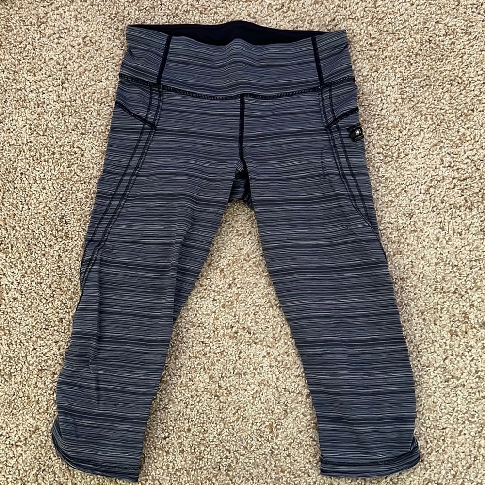 Lululemon Leggings Size 6 Gray/Black